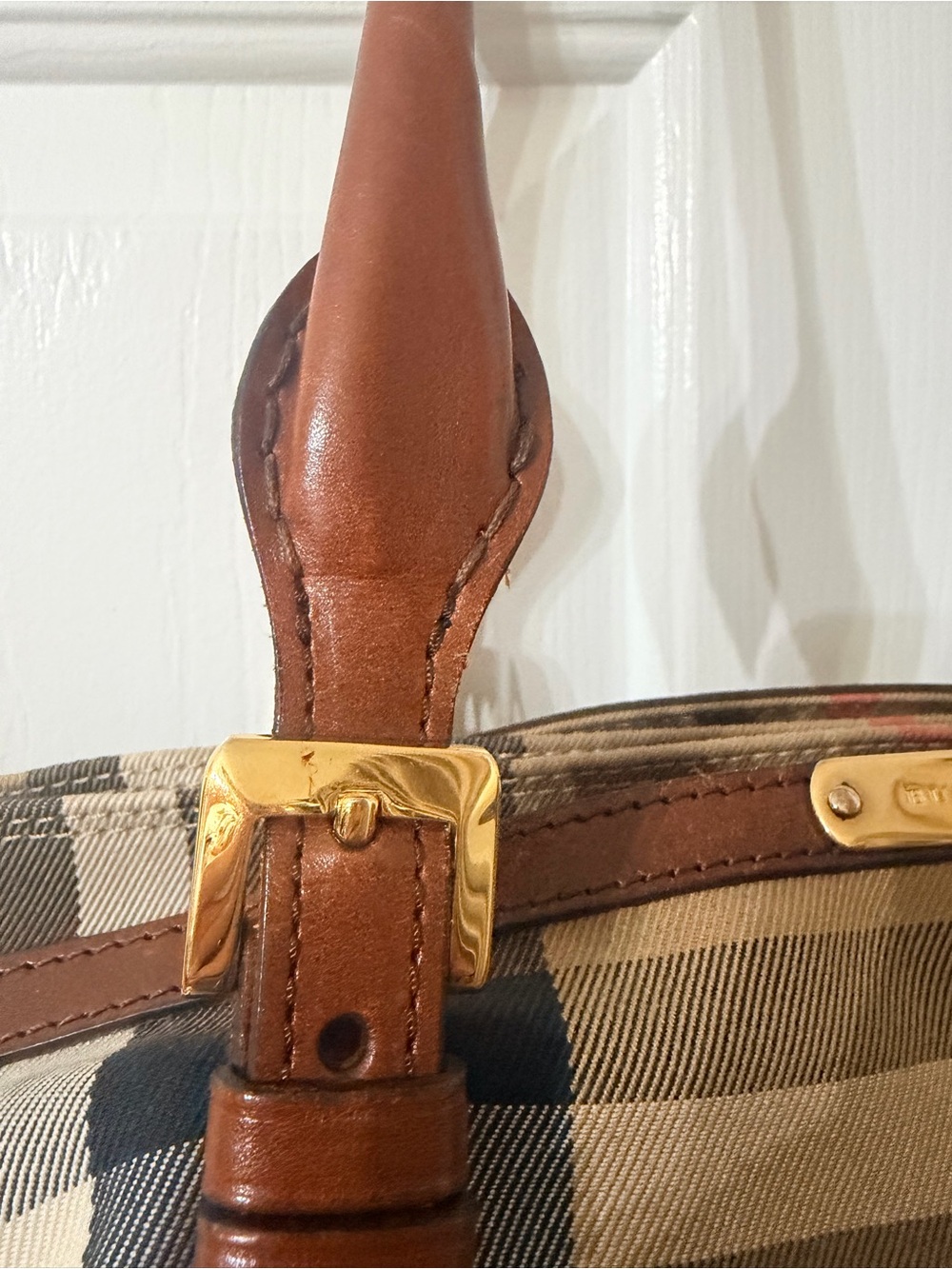 Burberry Classic Plaid diaper bag with Brown Leather Trim - Picture 3 of 10